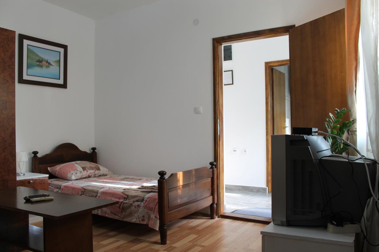Olja Apartments Virpazar Exterior photo